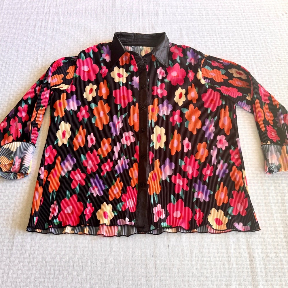 Vintage Floral Plisse Pleated Blouse Black Multi Color Button Down Top Medium‎